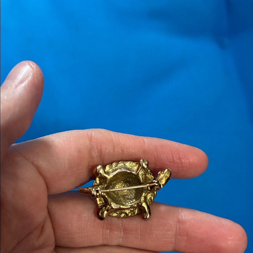 Turtle Pin/Pendant Just Keep Swimming Colored Gold Blue Green White NWOTS - Picture 7 of 7